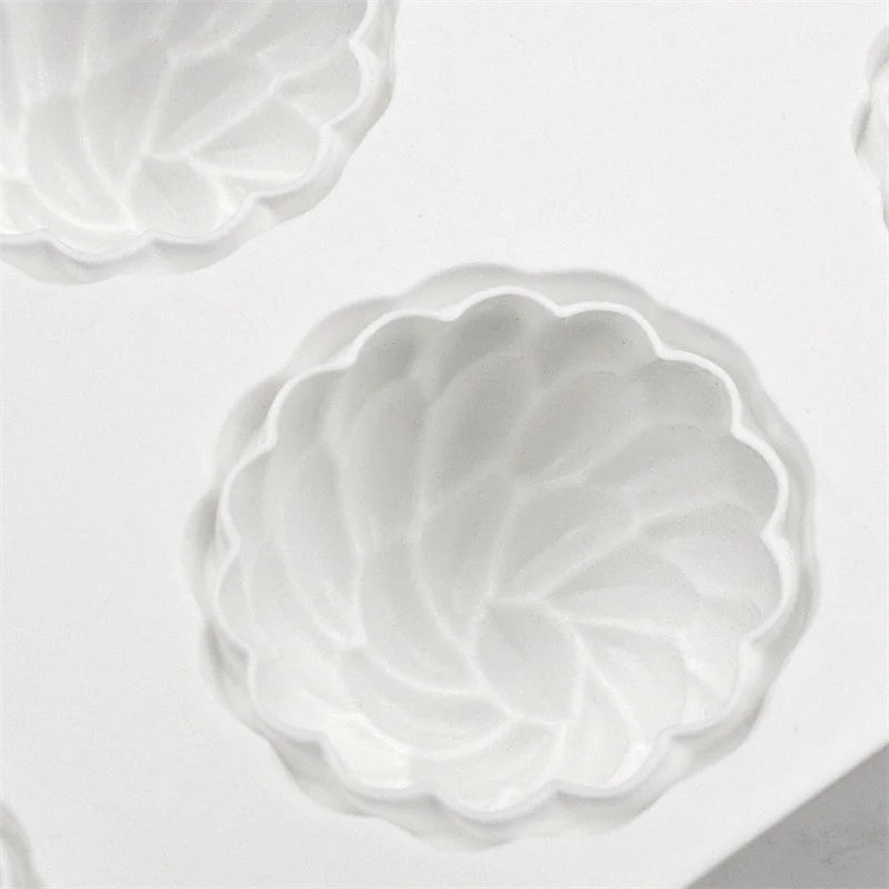 6 cavity raspberry silicone mold to make the famous 3D "trompe l'oeil" pastries.